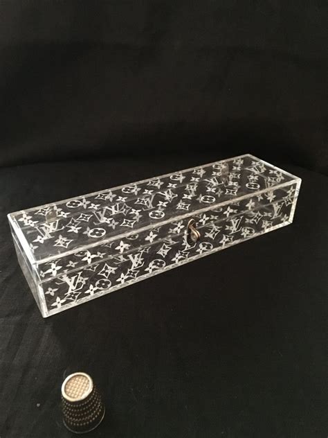 louis vuitton acrylic box.